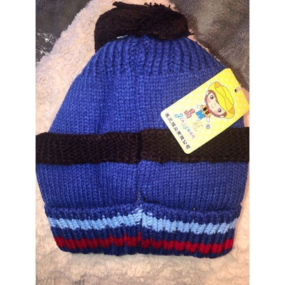 New Kids One Size Fits Most Minion Knit Fleece Lined Winter Hat - Picture 5 of 5
